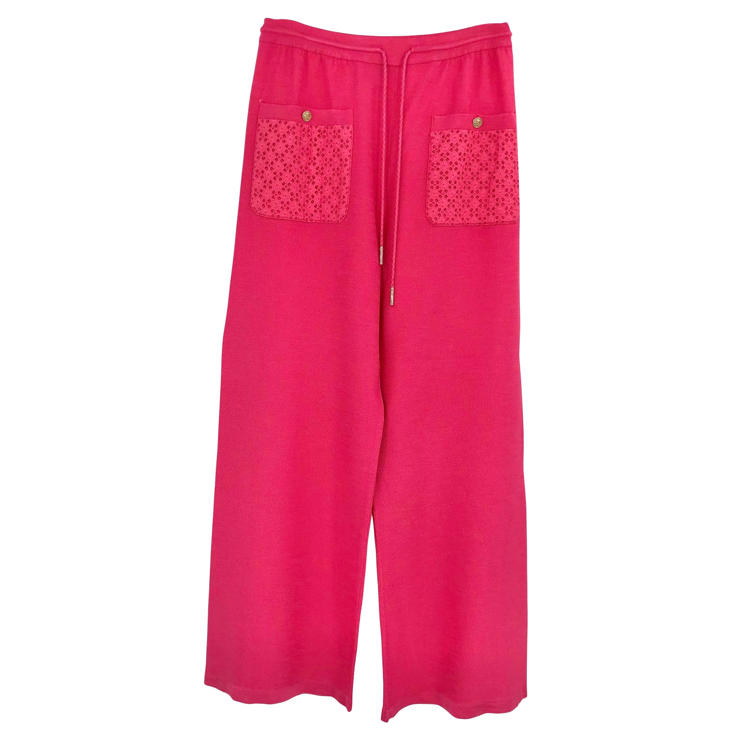 Chanel jogging pants in pink viscose knit blend with lace pockets