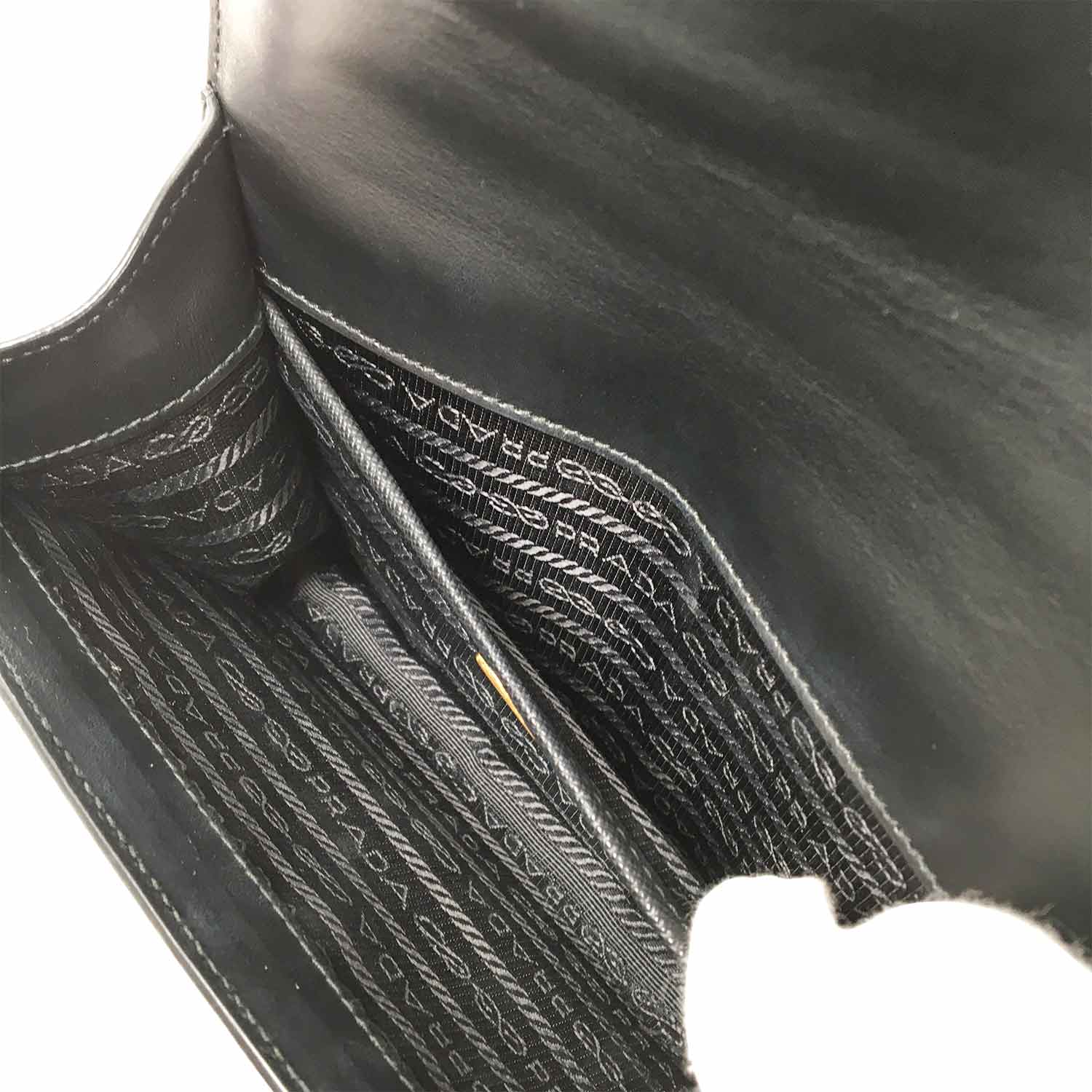 Prada Pattina mini bag in black saffiano leather GHW - DOWNTOWN